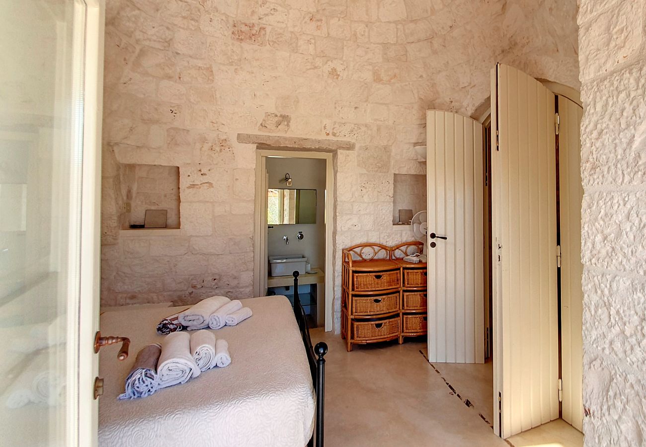 Villa à Cisternino - Superbes trulli de campagne avec piscine privée