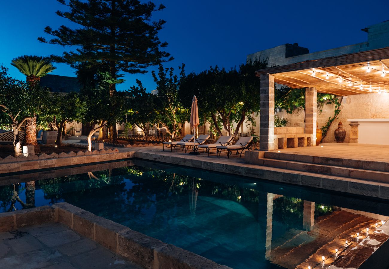 Villa à San Cassiano - Élégante maison avec piscine dans l'ancien village