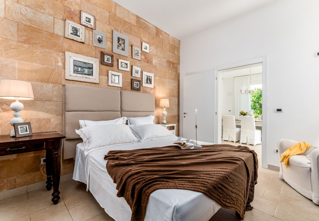 Villa à Torre San Giovanni - Superbe villa de plage avec piscine et jardin