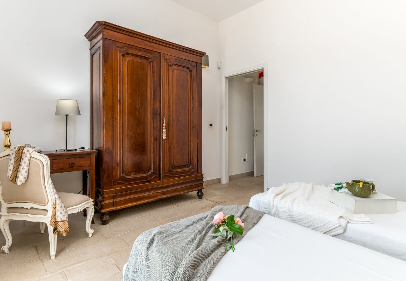 Villa à Torre San Giovanni - Superbe villa de plage avec piscine et jardin