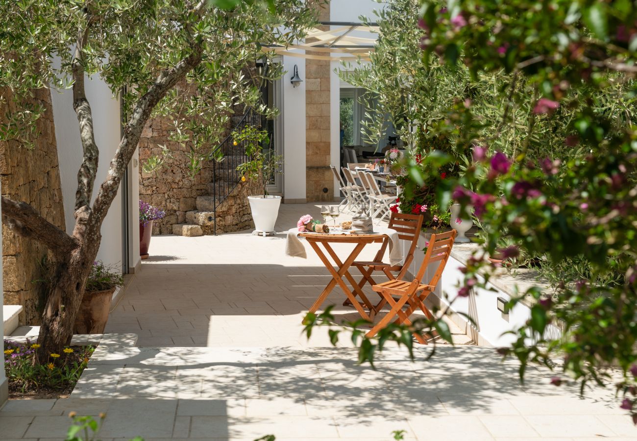 Villa à Torre San Giovanni - Superbe villa de plage avec piscine et jardin