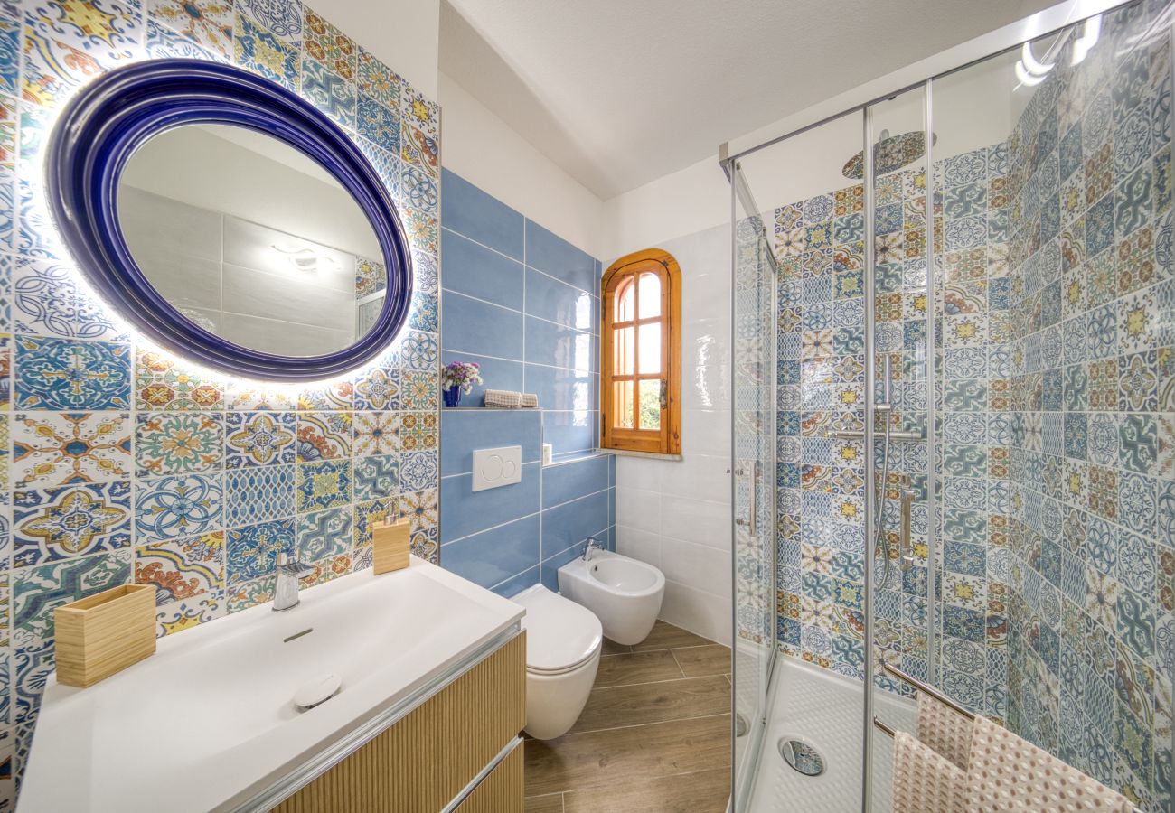 Maison à Leuca - Maison avec terrasse, vue mer et jacuzzi extérieur