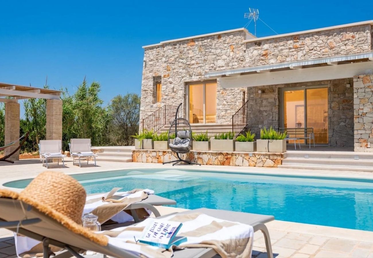 Villa à Torre Pali - Villa de luxe sur 2 niveaux avec piscine & vue mer