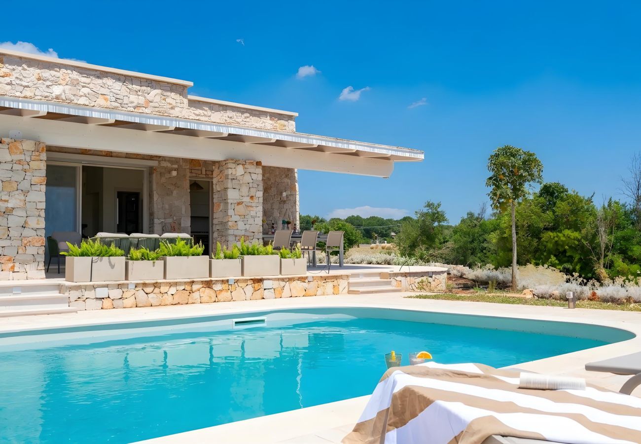 Villa à Torre Pali - Villa de luxe sur 2 niveaux avec piscine & vue mer