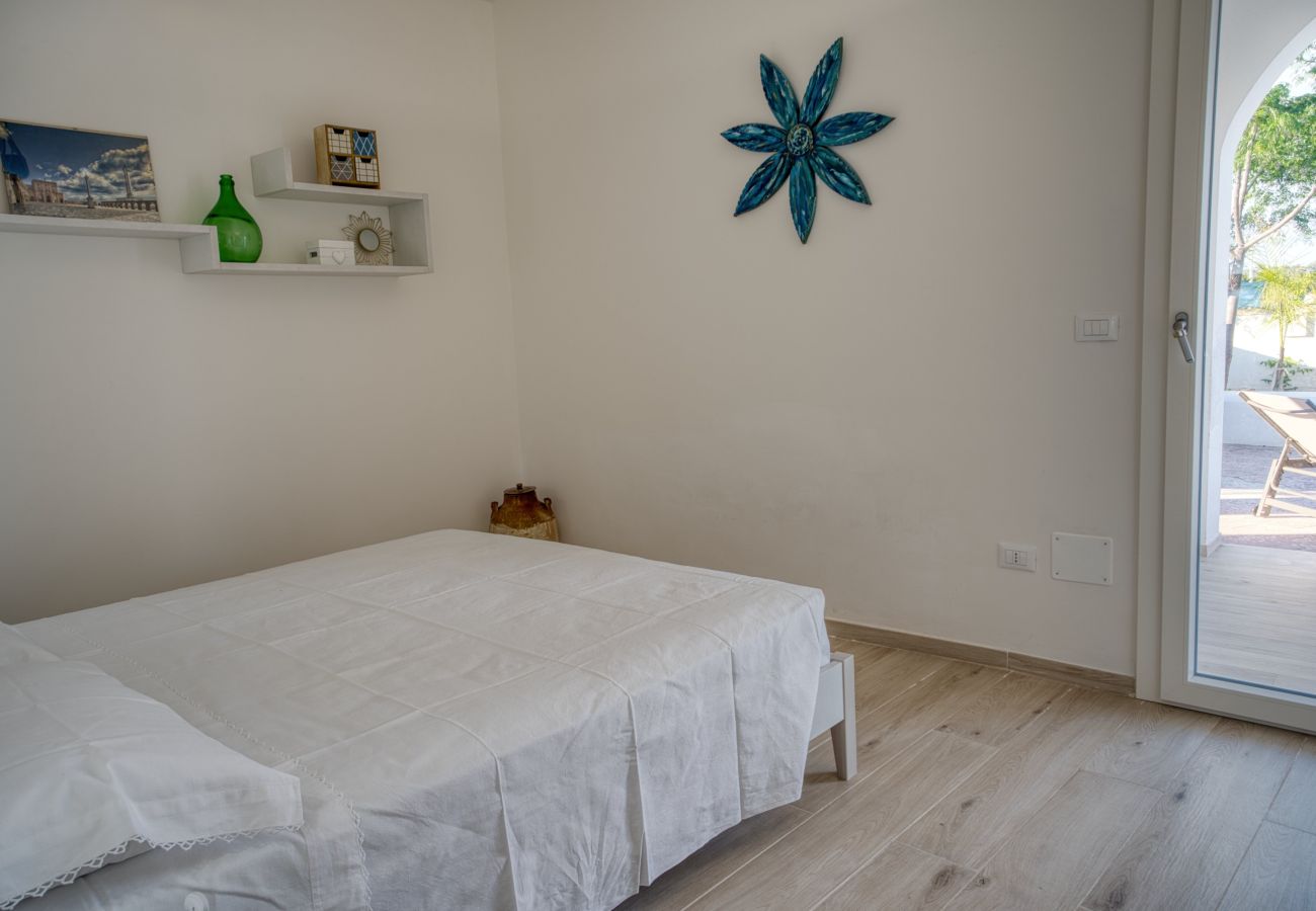 Maison à Leuca - Charmante maison avec petite piscine et vue mer