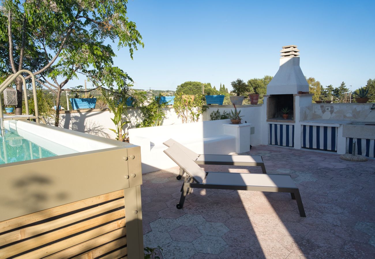 Maison à Leuca - Charmante maison avec petite piscine et vue mer