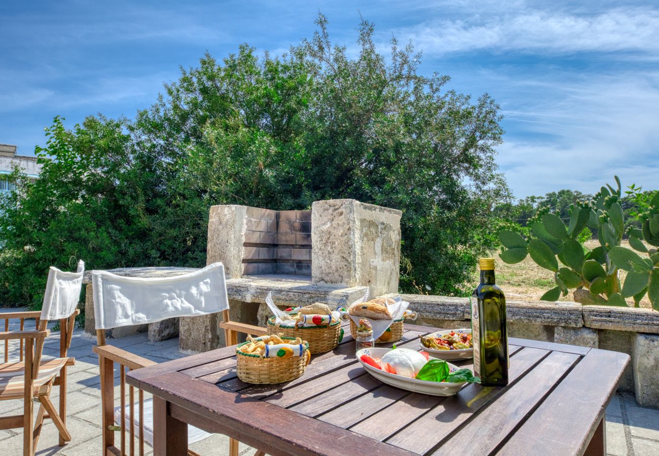 Villa à Casarano - Entière domaine rural avec piscine, usage exclusif