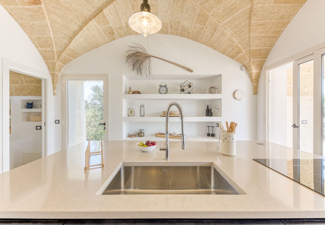 Villa à Pescoluse - Jolie Villa avec piscine & jardin à 2km plage
