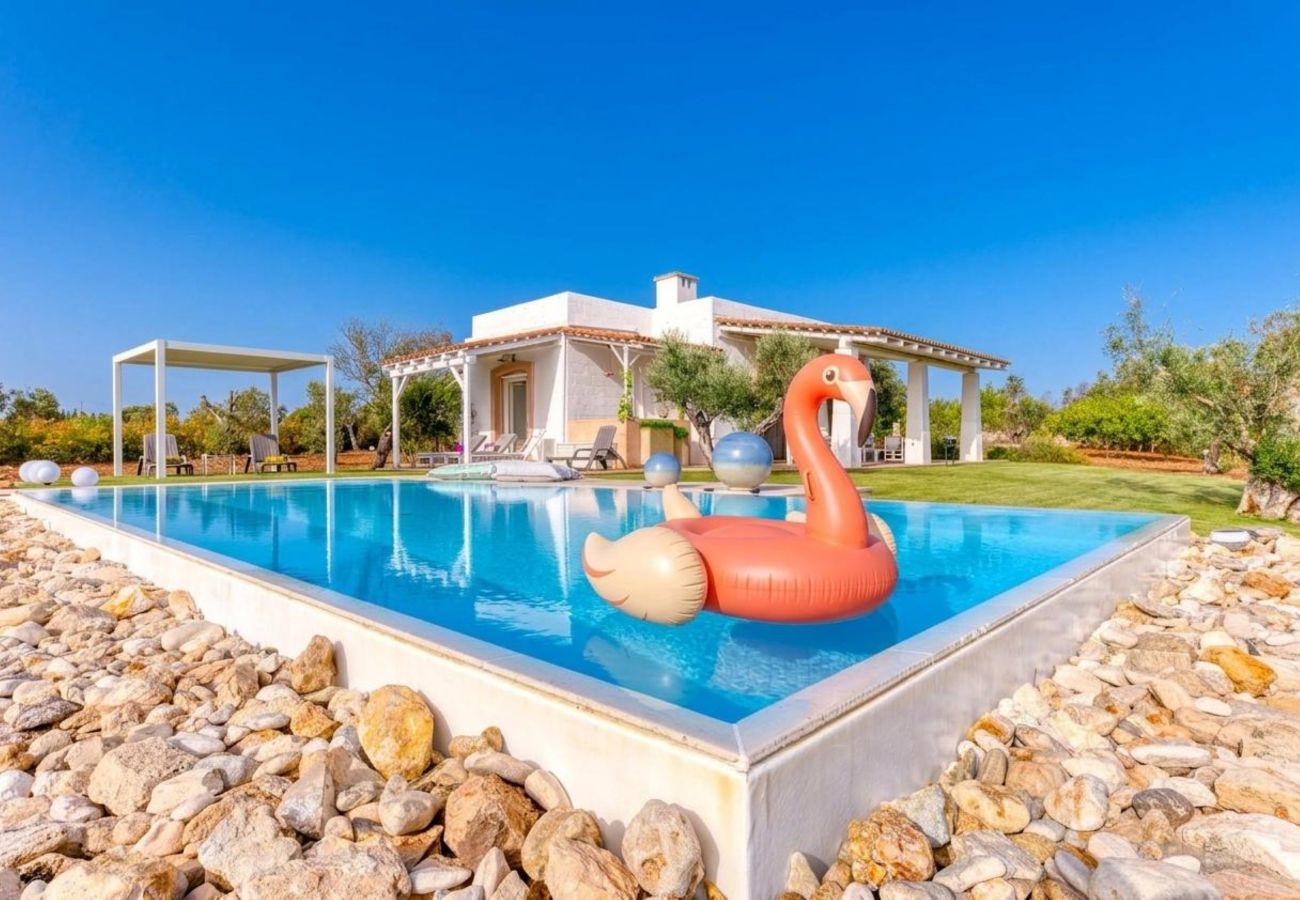 Villa à Pescoluse - Merveilleuse villa avec piscine et grand jardin