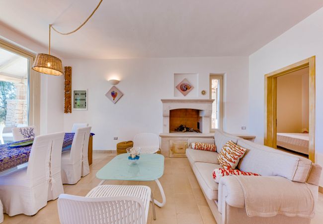 Villa a Gagliano del Capo - Villa da sogno con piscina naturale e vista mare Villa a Gagliano del Capo - Villa da sogno con piscina naturale e vista mare