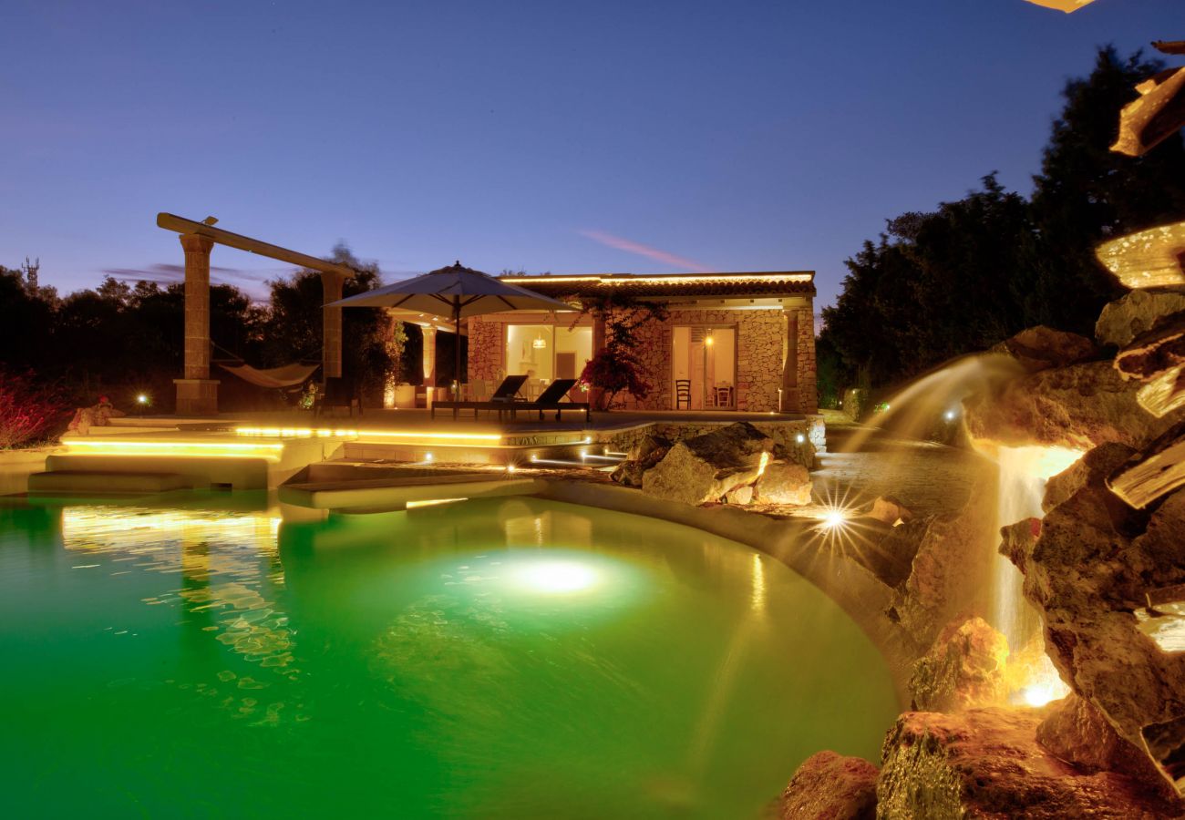 Villa a Gagliano del Capo - Villa da sogno con piscina naturale e vista mare