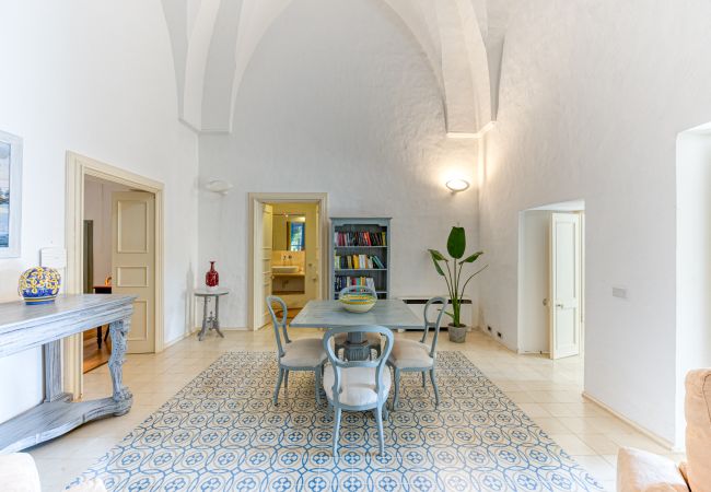 Casa a Patù - Splendida casa storica con piscina e parco (A) Casa a Patù - Splendida casa storica con piscina e parco (A)