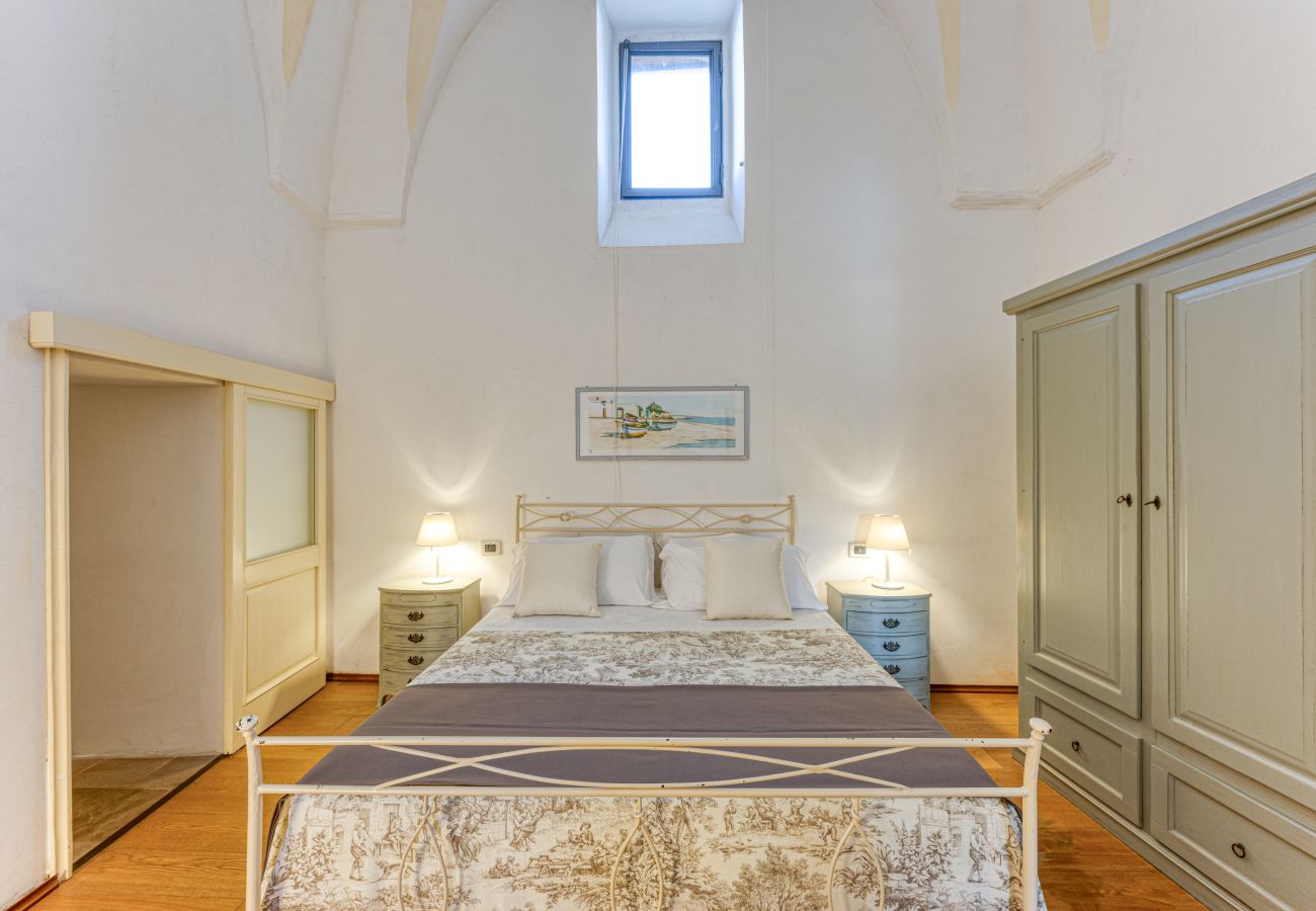 Casa a Patù - Splendida casa storica con piscina e parco (A)