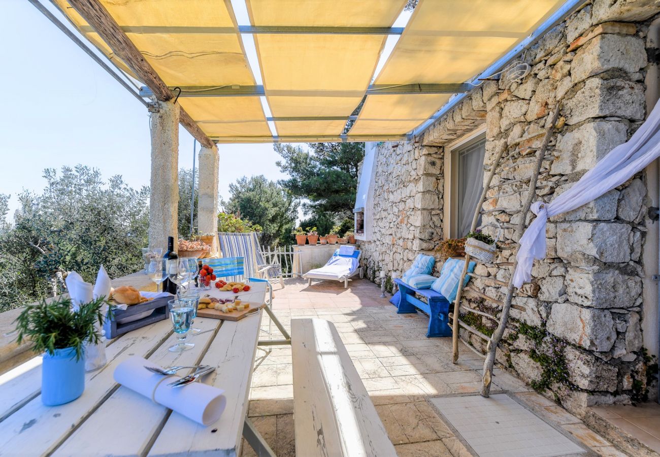 Villa a Gagliano del Capo - Villa con jacuzzi idromassaggio a picco sul mare