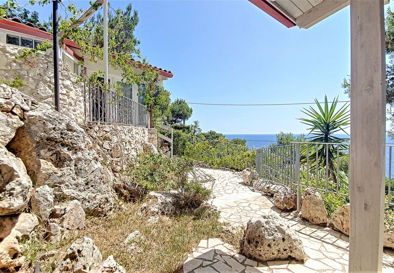 Villa a Marittima - Incantevole villa: piscina riscaldata accesso mare