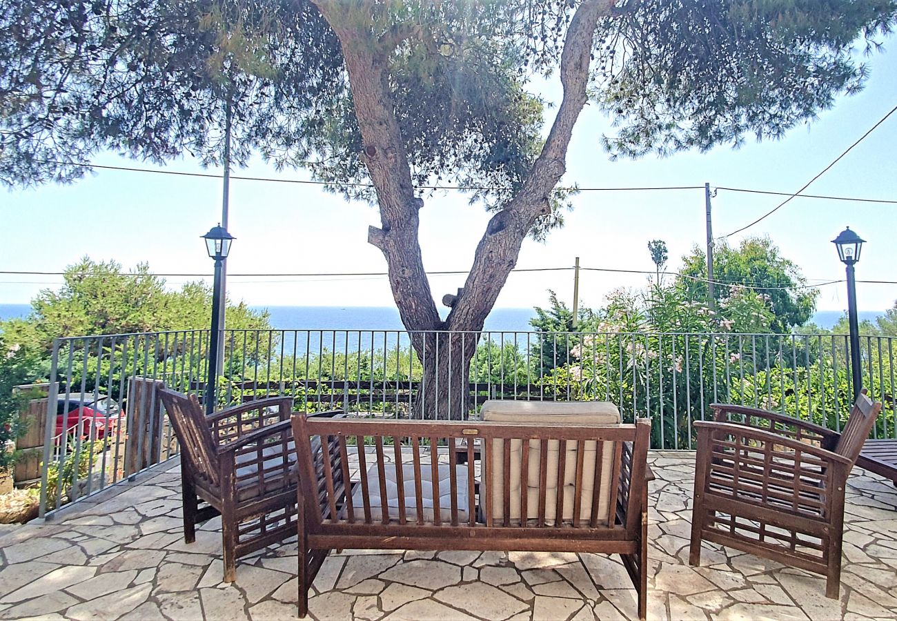 Villa a Marittima - Incantevole villa: piscina riscaldata accesso mare
