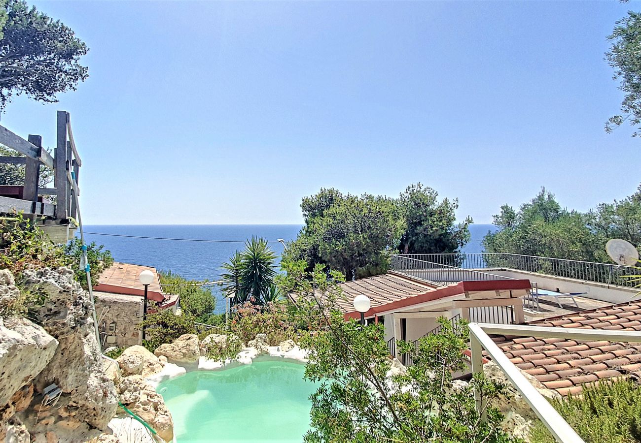 Villa a Marittima - Incantevole villa: piscina riscaldata accesso mare