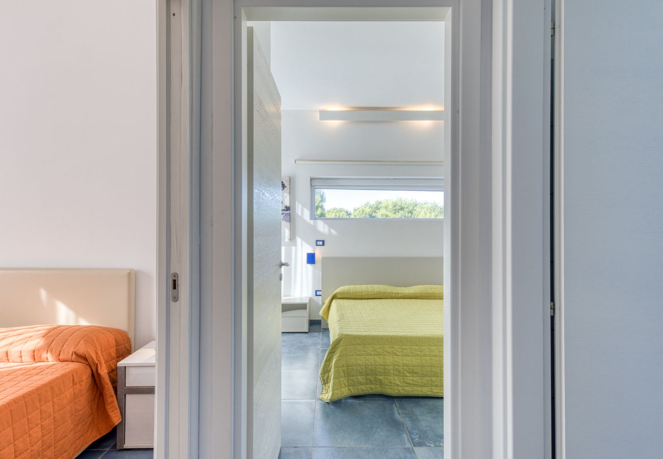 Villa a Torre Pali - Moderna villa deluxe con piscina e vista mare 180°