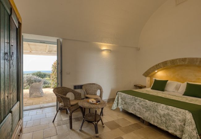 Villa a Torre Pali - Elegante villa con vista mare & piccola piscina Villa a Torre Pali - Elegante villa con vista mare & piccola piscina