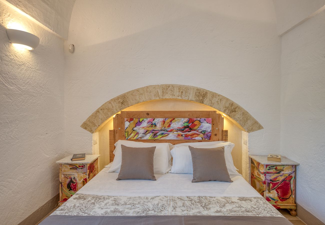 Villa a Torre Pali - Elegante villa con vista mare & piccola piscina