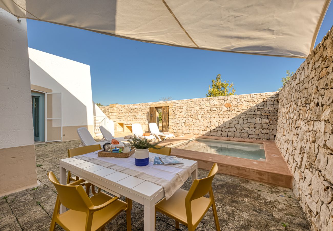 Villa a Torre Pali - Elegante villa con vista mare & piccola piscina