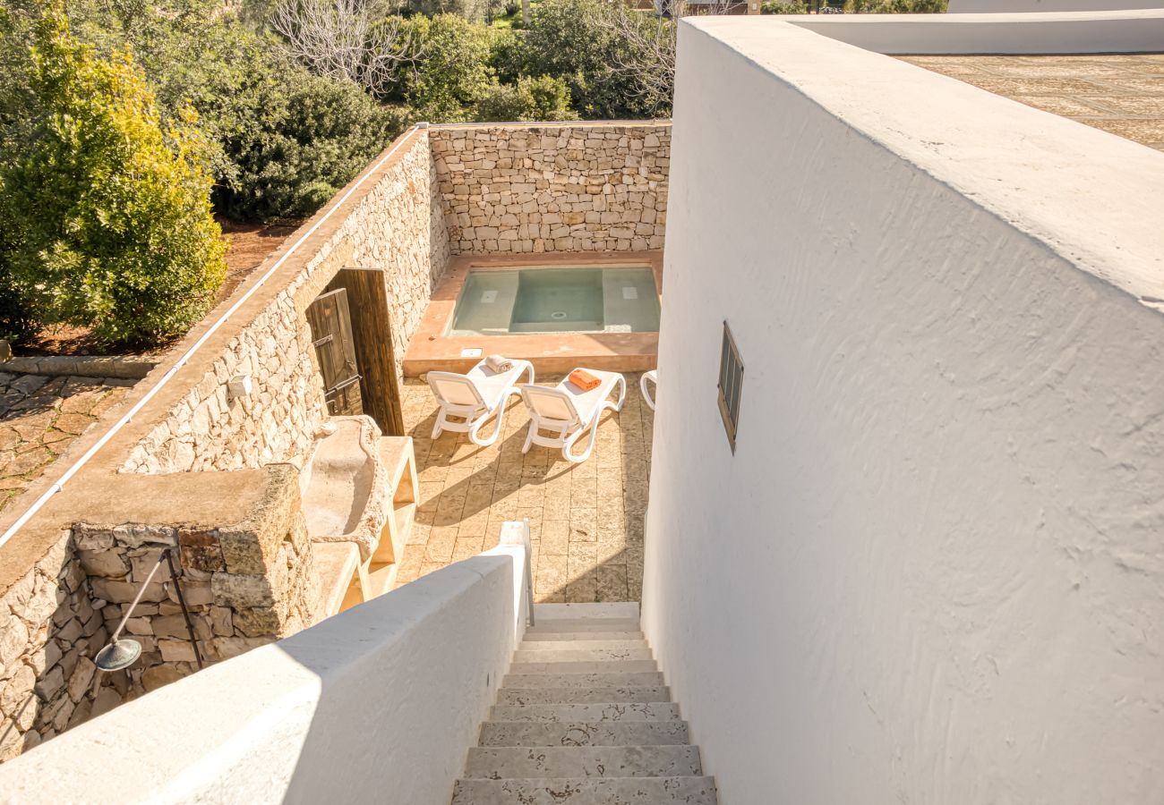 Villa a Torre Pali - Elegante villa con vista mare & piccola piscina