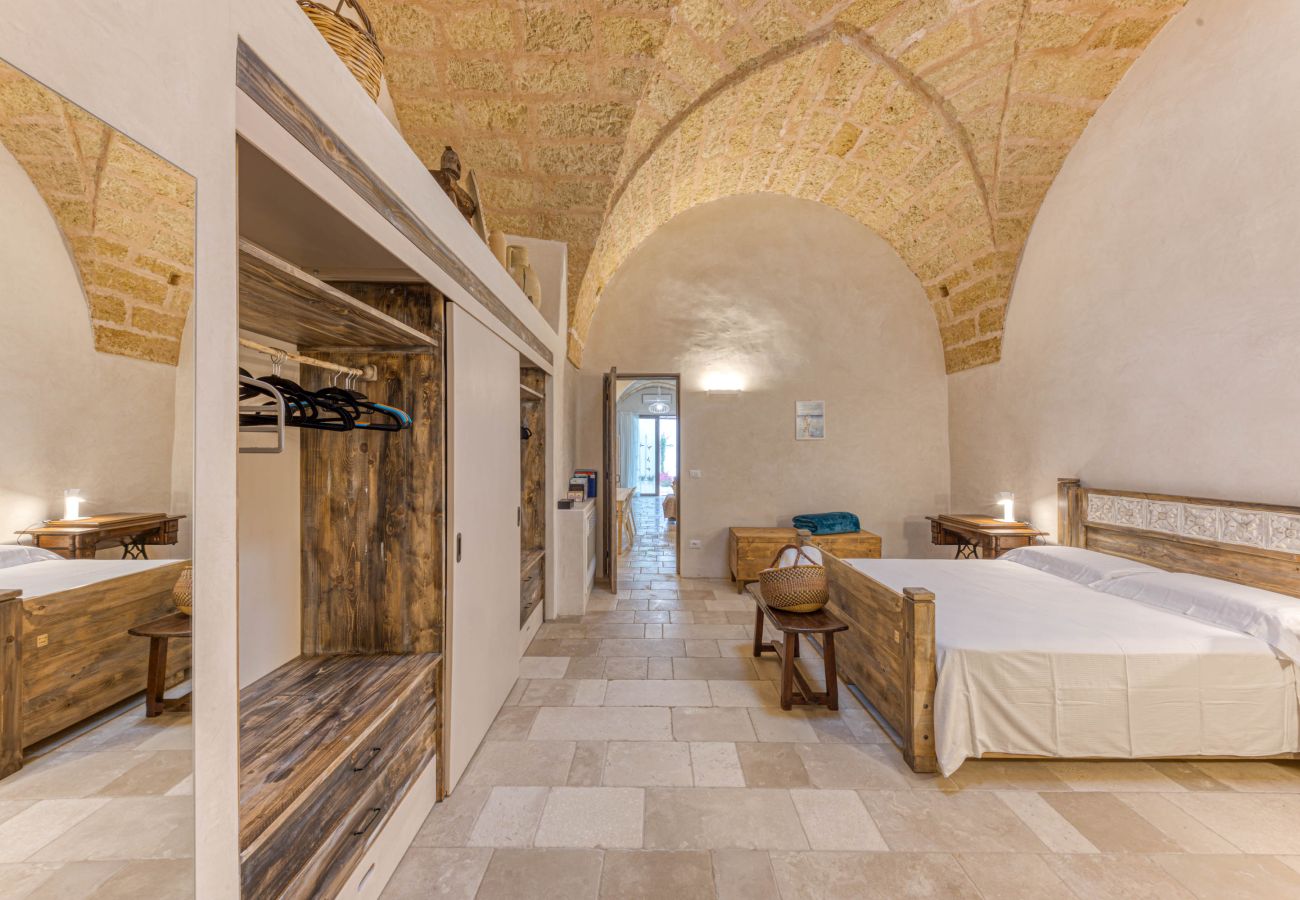 Villa a Salve - Intera dimora con piscina privata a 5km dal mare