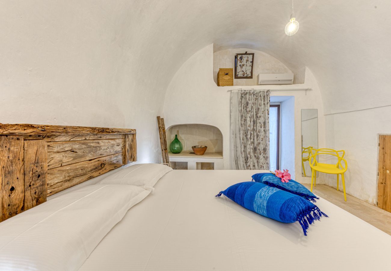 Villa a Salve - Intera dimora con piscina privata a 5km dal mare