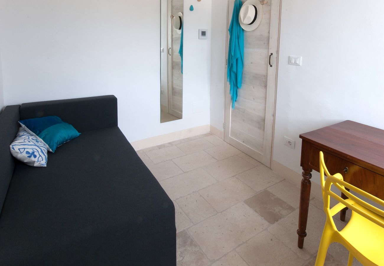 Villa a Salve - Intera dimora con piscina privata a 5km dal mare