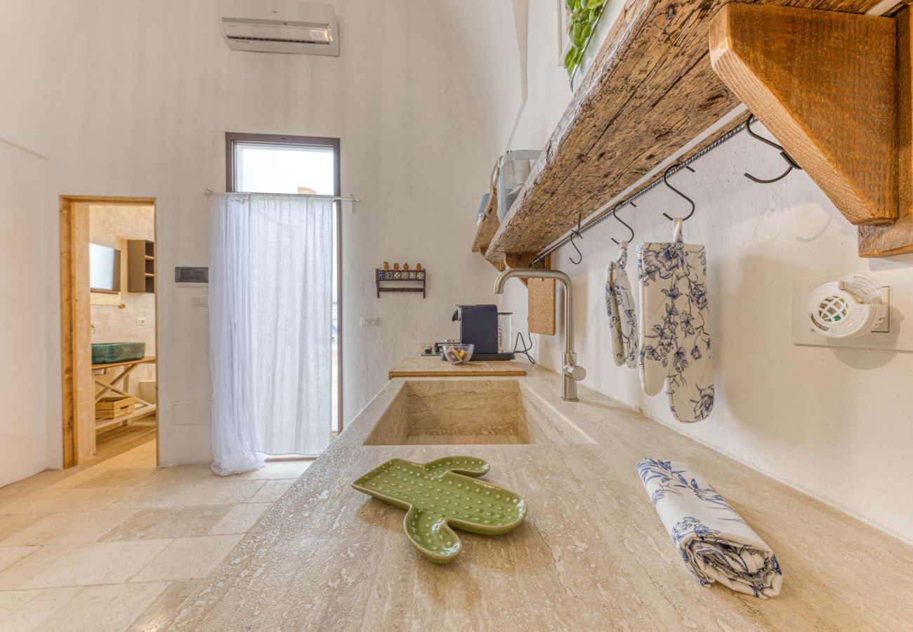 Villa a Salve - Intera dimora con piscina privata a 5km dal mare