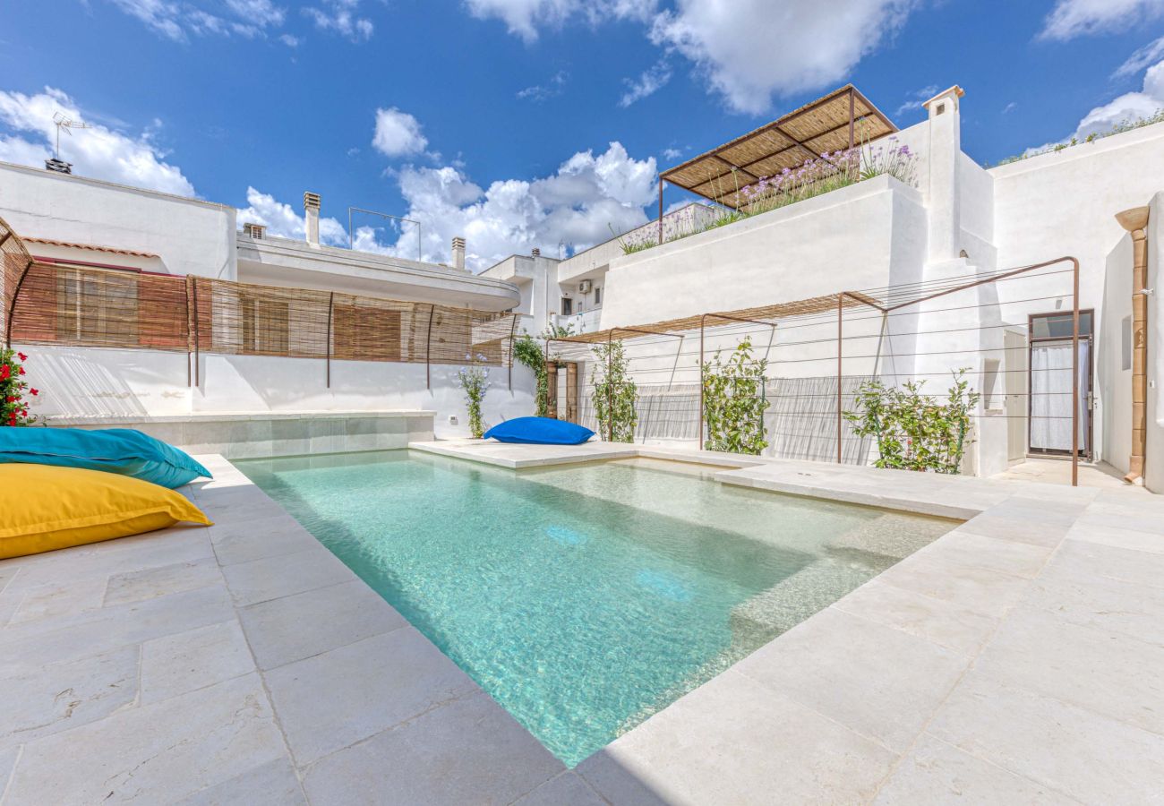 Villa a Salve - Intera dimora con piscina privata a 5km dal mare
