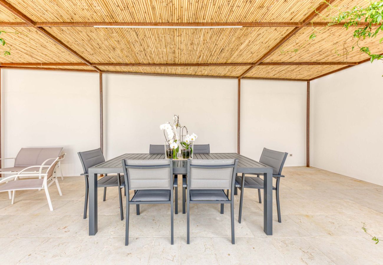 Villa a Salve - Intera dimora con piscina privata a 5km dal mare