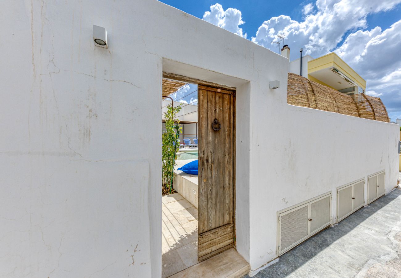 Villa a Salve - Intera dimora con piscina privata a 5km dal mare