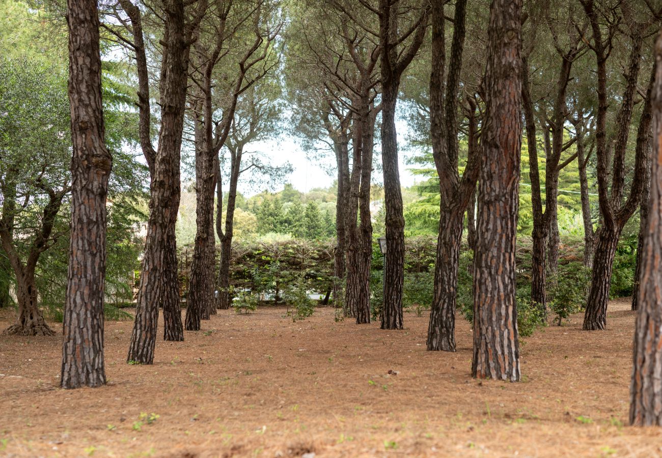 Villa a Fasano - Villa tradizionale con piscina riscaldata e parco