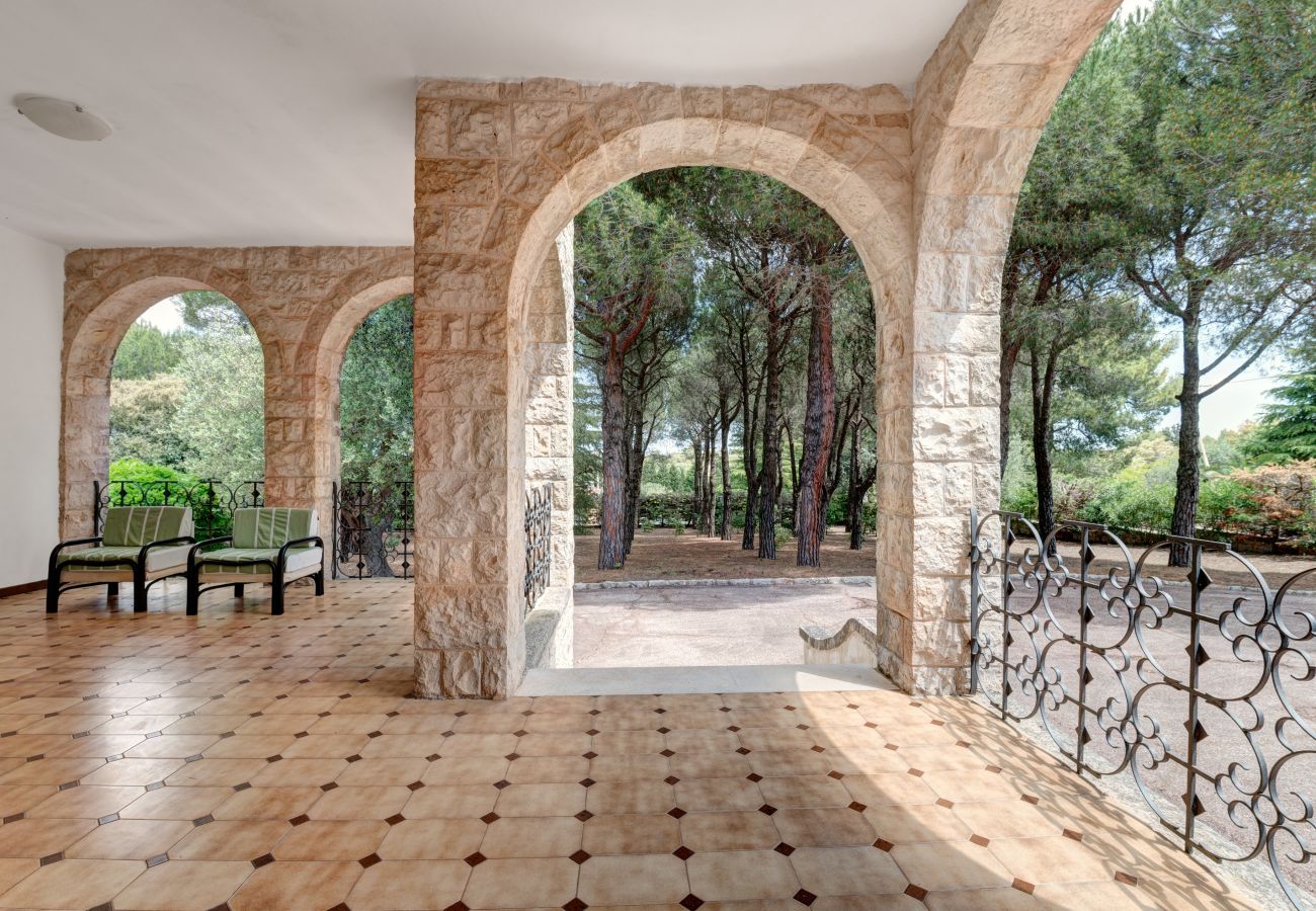 Villa a Fasano - Villa tradizionale con piscina riscaldata e parco
