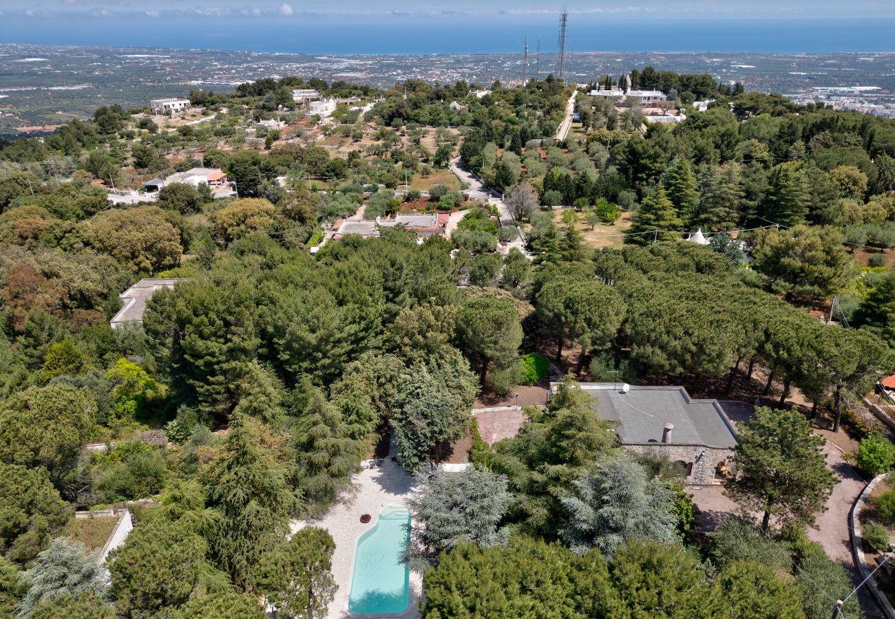 Villa a Fasano - Villa tradizionale con piscina riscaldata e parco