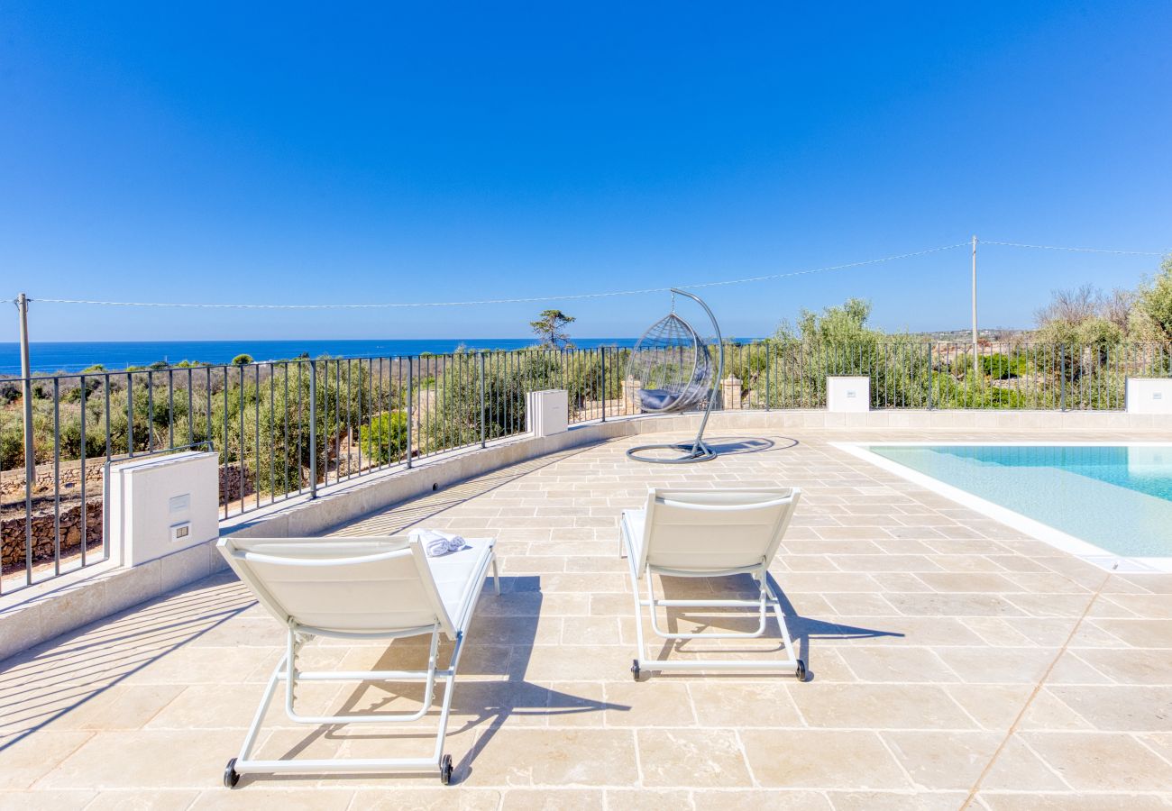 Villa a Leuca - Magnifica villa con piscina riscaldata, vista 270°