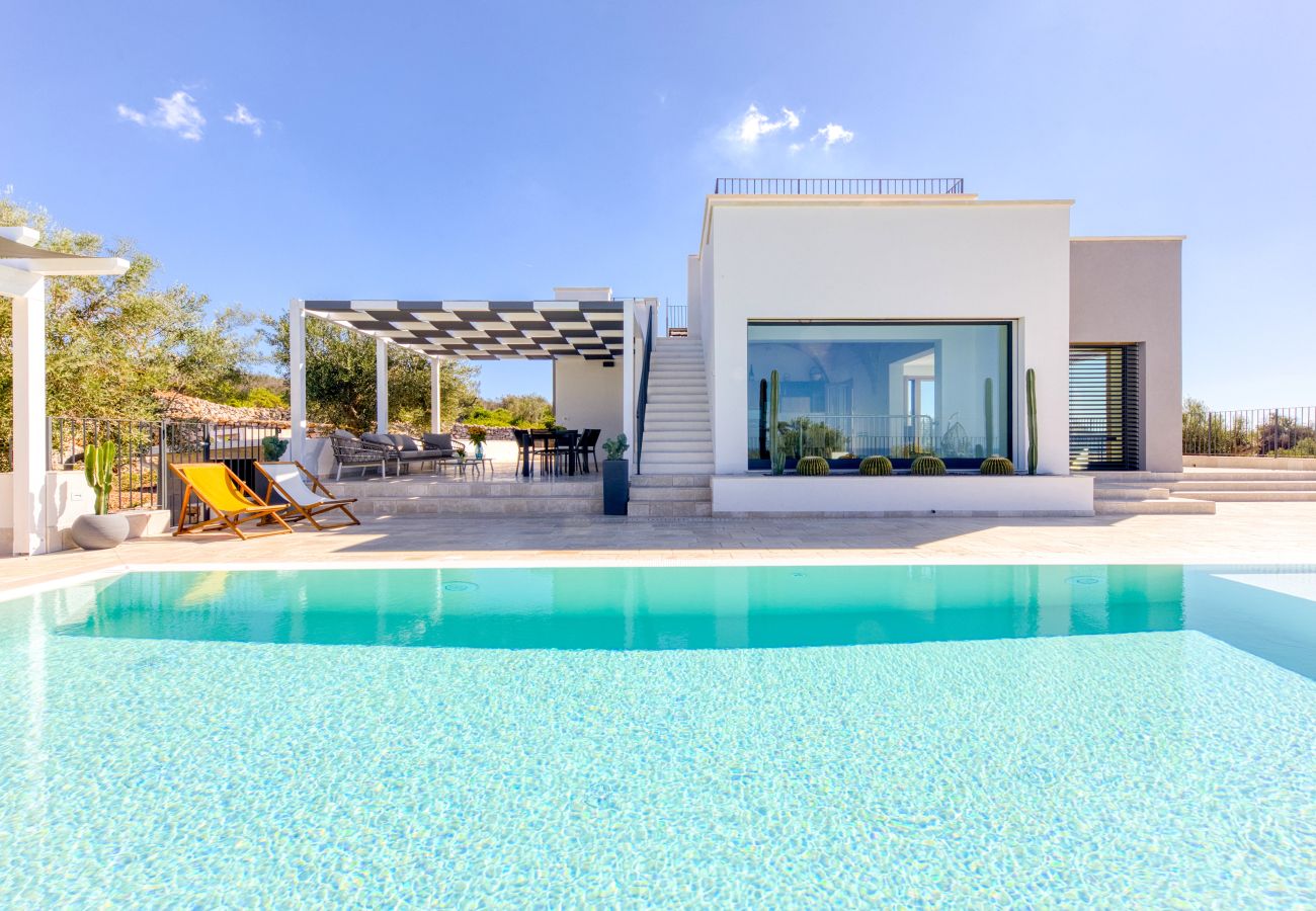 Villa a Leuca - Magnifica villa con piscina riscaldata, vista 270°