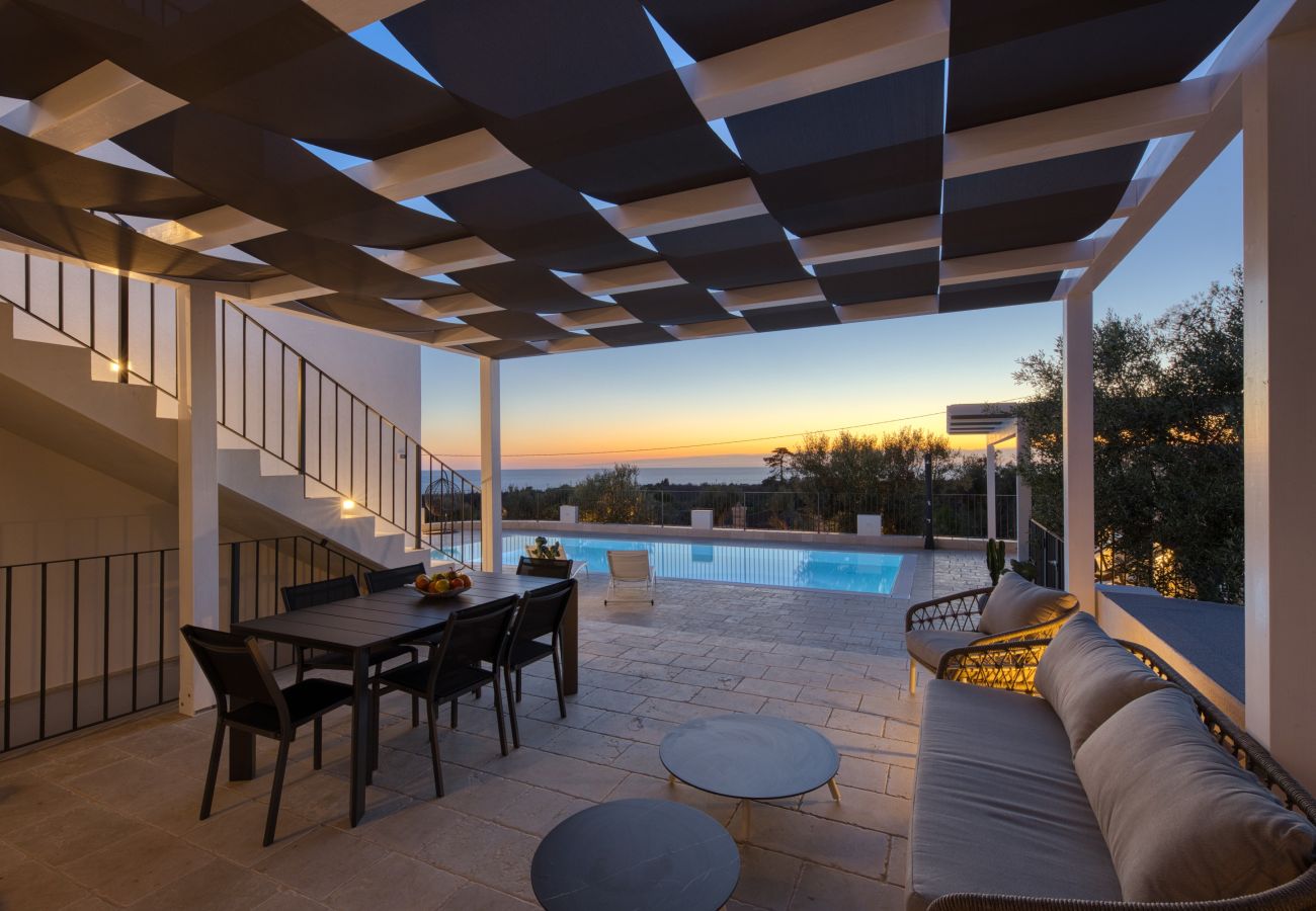 Villa a Leuca - Magnifica villa con piscina riscaldata, vista 270°