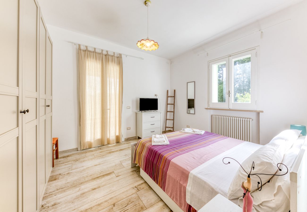 Villa a Castro - Fantastica villa con piscina e parco, 2km dal mare