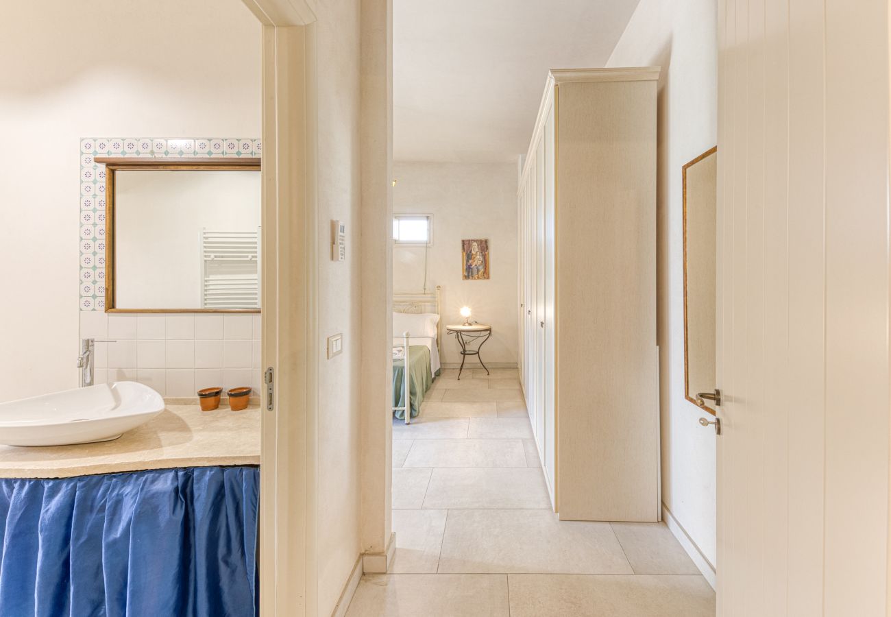 Villa a Castro - Fantastica villa con piscina e parco, 2km dal mare