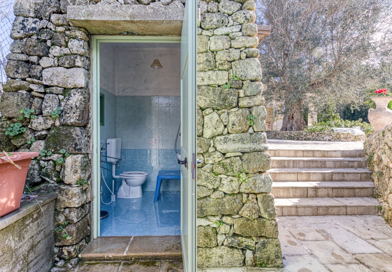 Villa a Castro - Fantastica villa con piscina e parco, 2km dal mare