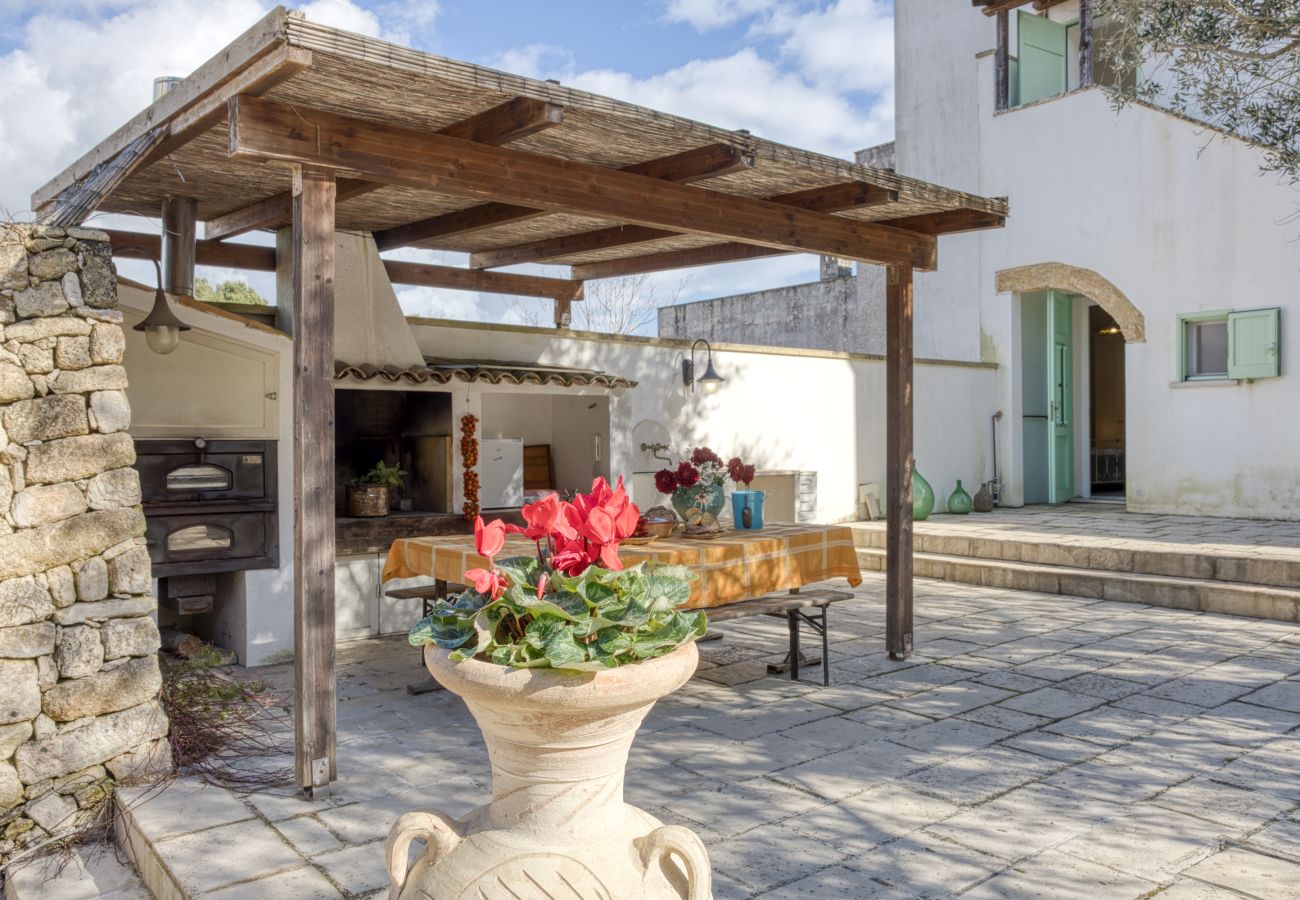 Villa a Castro - Fantastica villa con piscina e parco, 2km dal mare