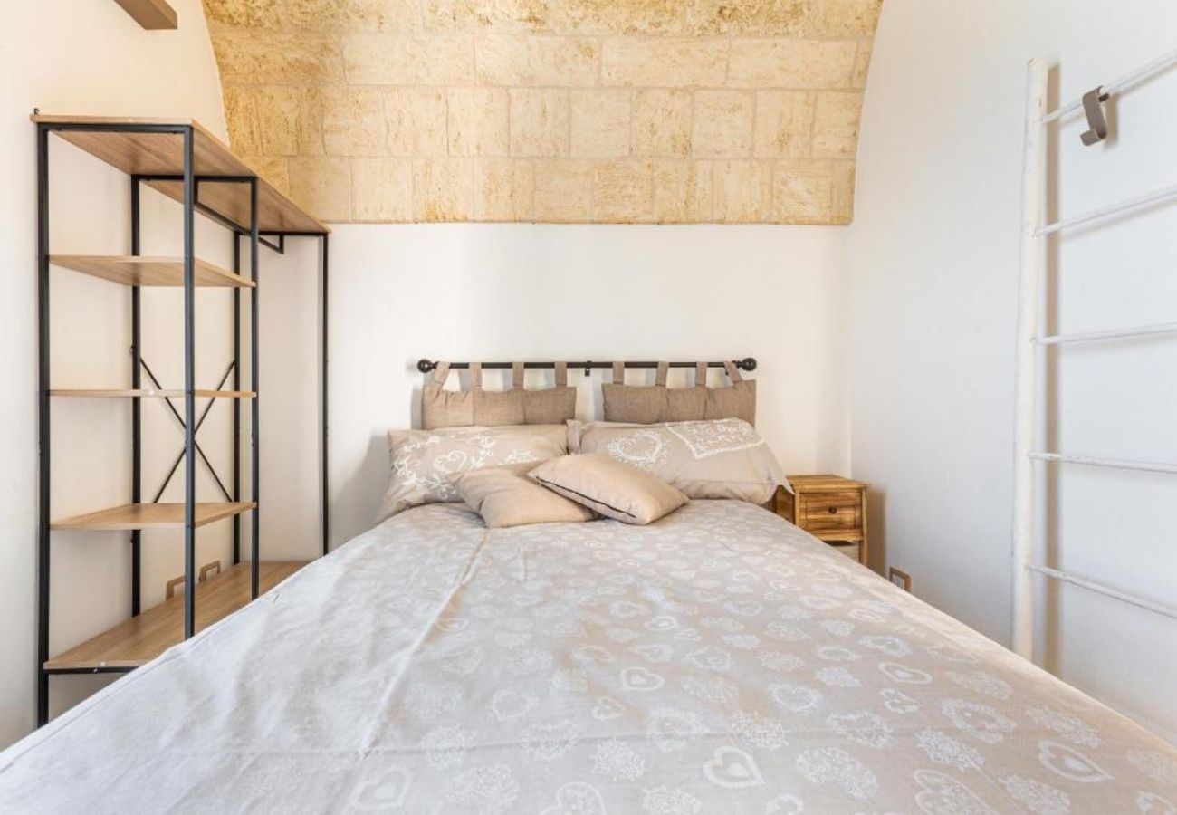 Villa a Torre Vado - Stupenda tenuta con 3 unità, piscina, vista mare