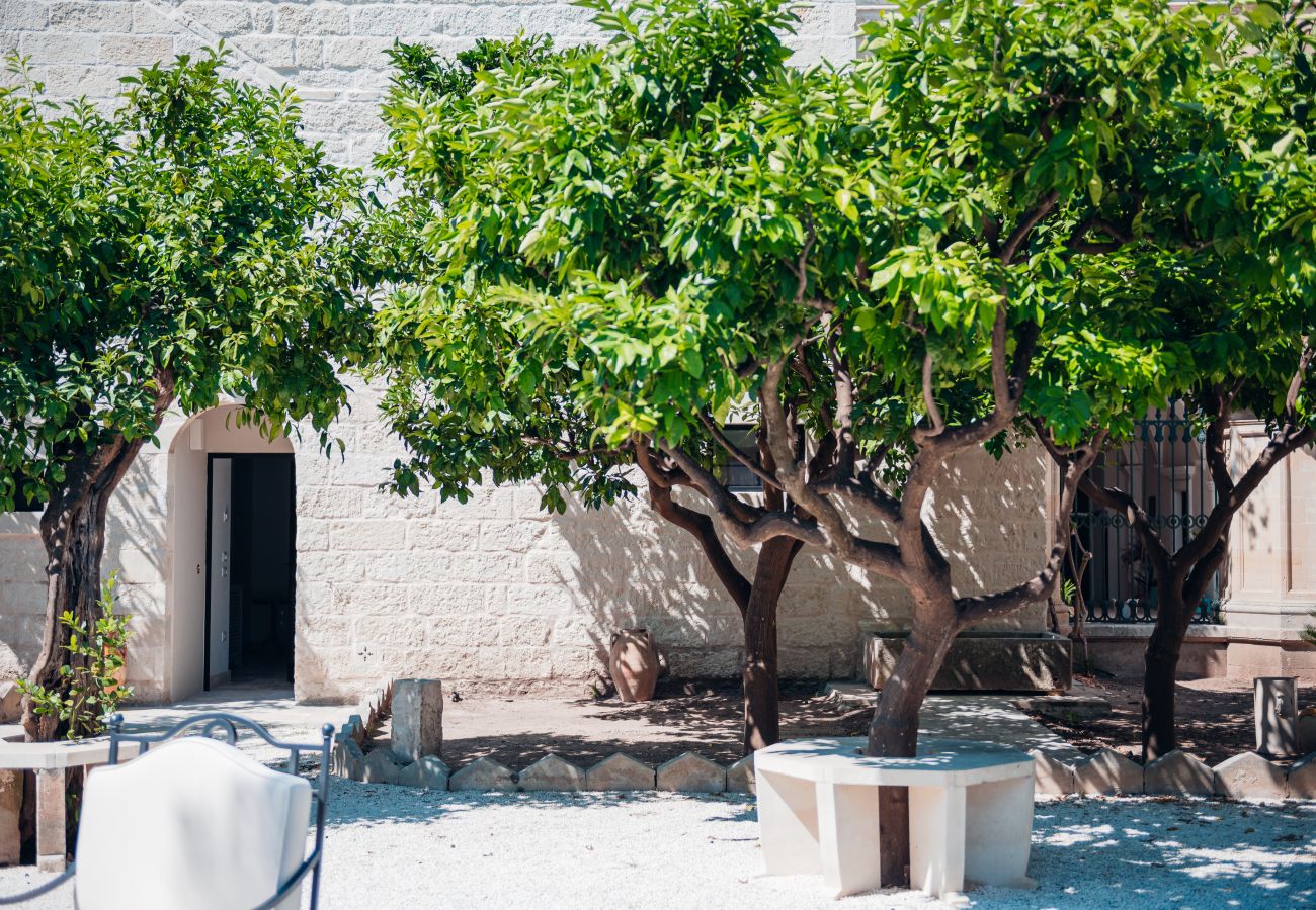 Villa a San Cassiano - Stupenda tenuta con piscina in borgo storico