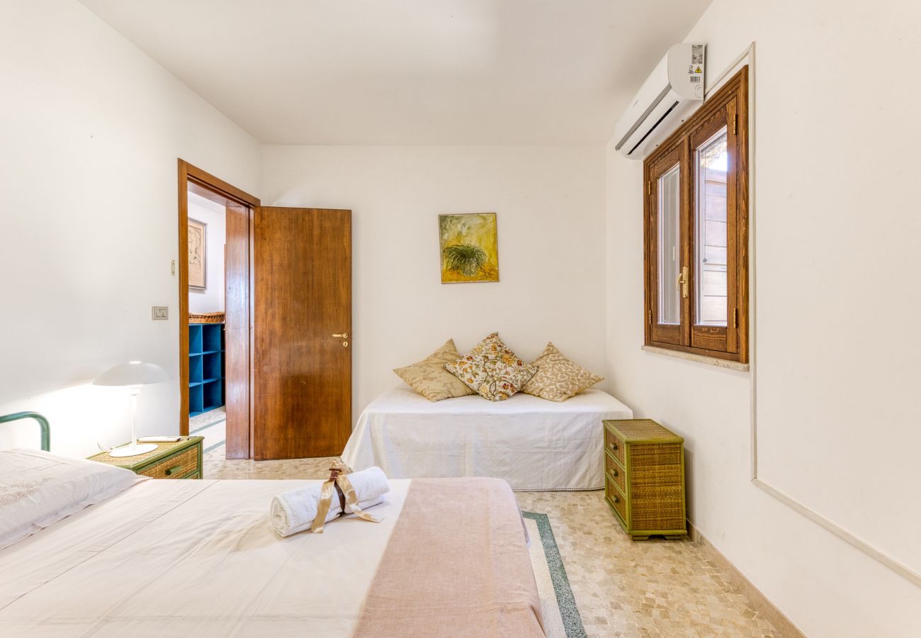 Fattoria a Patù - Graziosa casa in pietra, vista mare e vasca idromassaggio