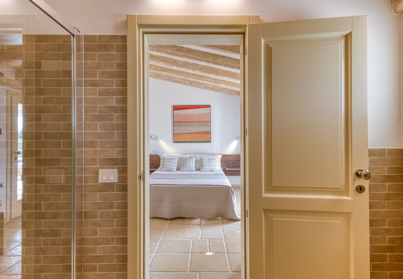 Villa a Ugento - Stupenda villa di campagna con ampia piscina e giardino