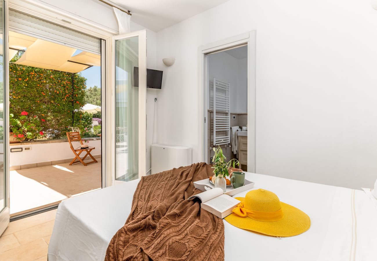 Villa a Torre San Giovanni - Stupenda villa zona spiagge con piscina e giardino