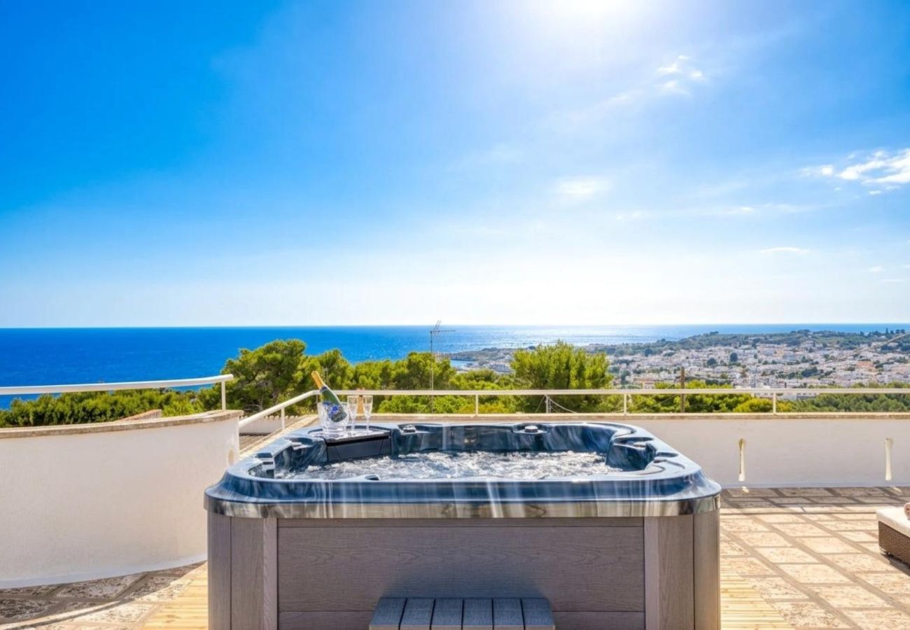 Casa a Leuca - Graziosa casa con vista mare e vasca idromassaggio