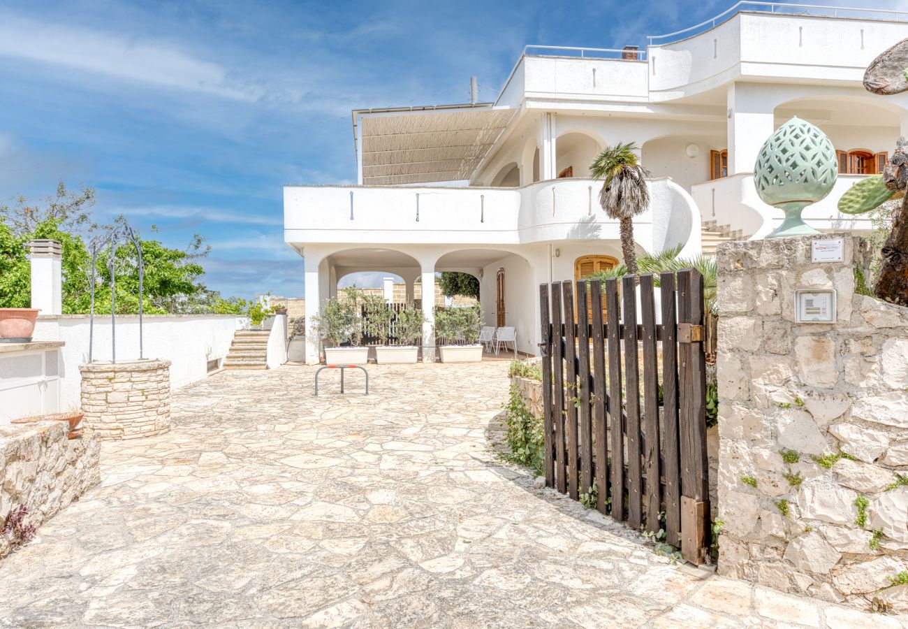 Casa a Leuca - Graziosa casa con vista mare e vasca idromassaggio